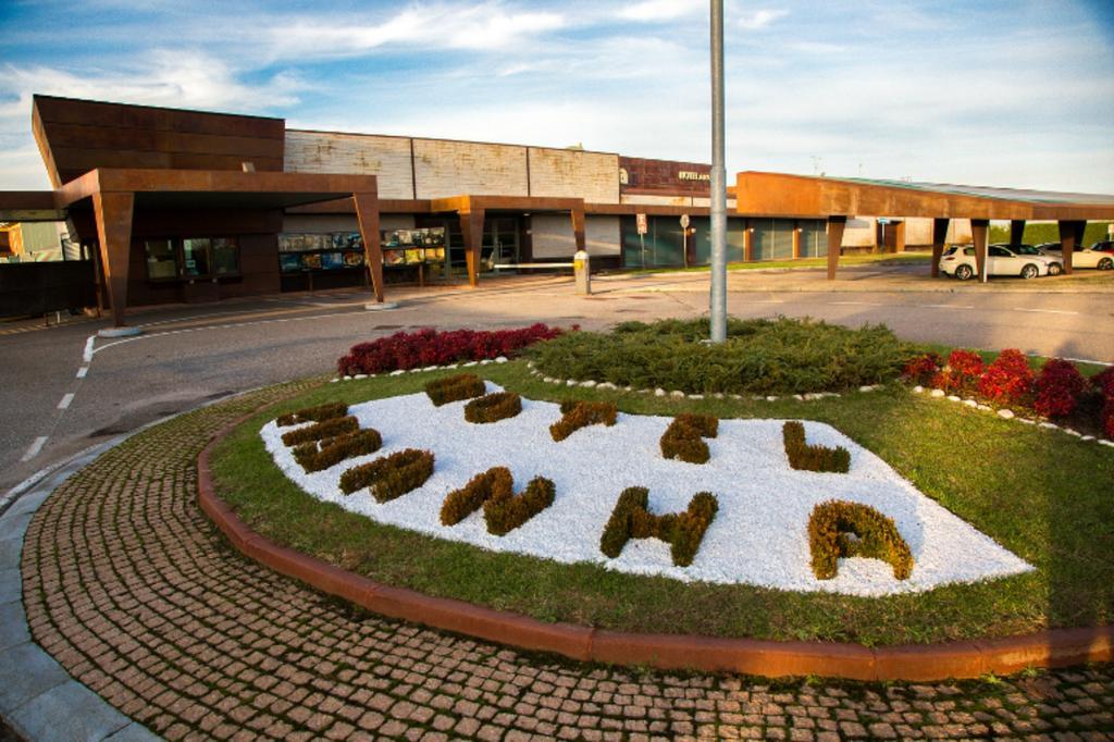 Motel Hotel Piranha Cameriano Exterior photo